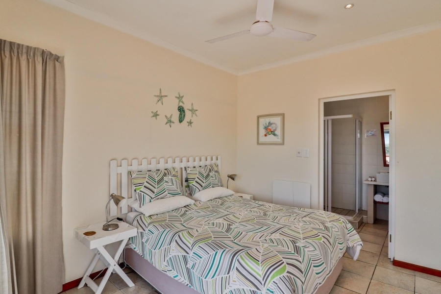 6 Bedroom Property for Sale in De Kelders Western Cape